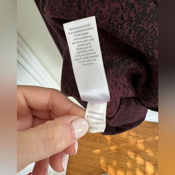 Athleta Shanti Jacquard Jacket, Antique Textured Burgundy XS - Picture 9 of 10